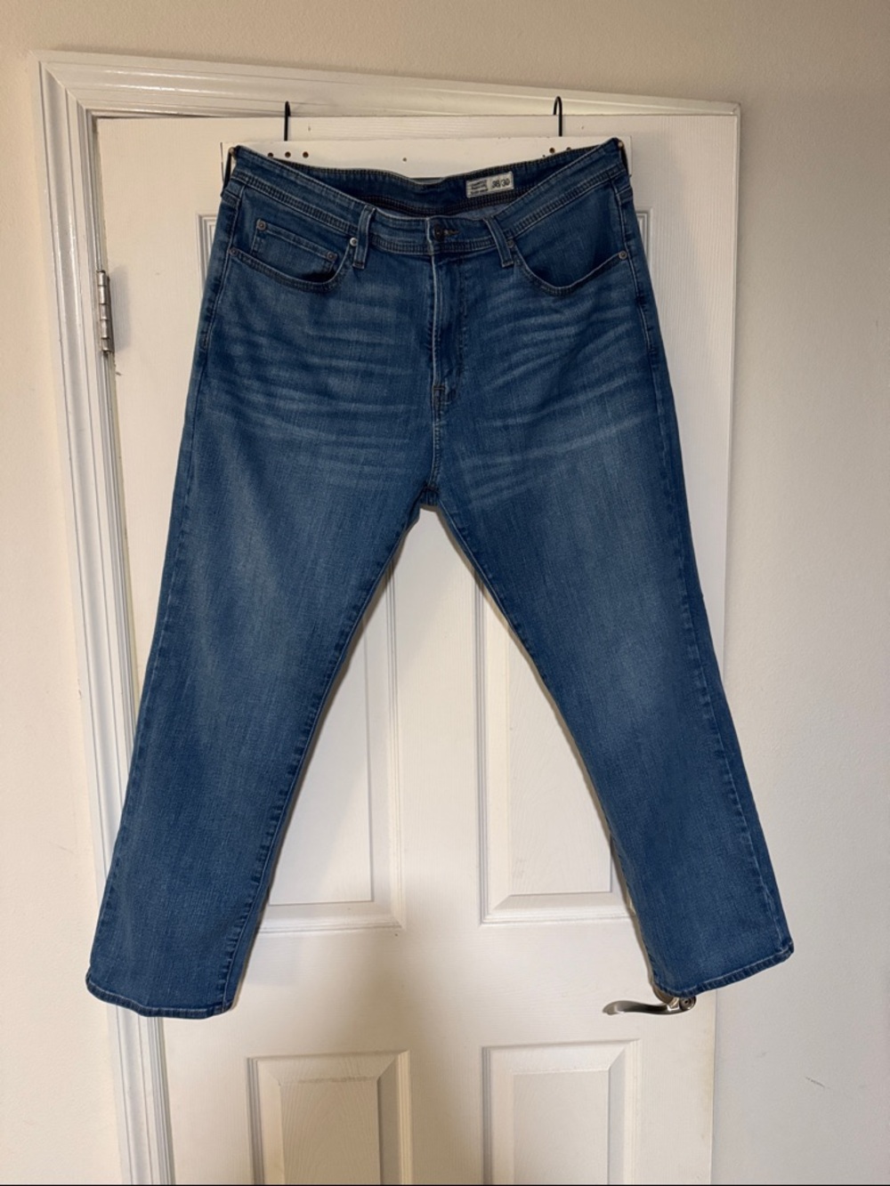 Daniel Cremieux Classic Straight Jeans in Blue